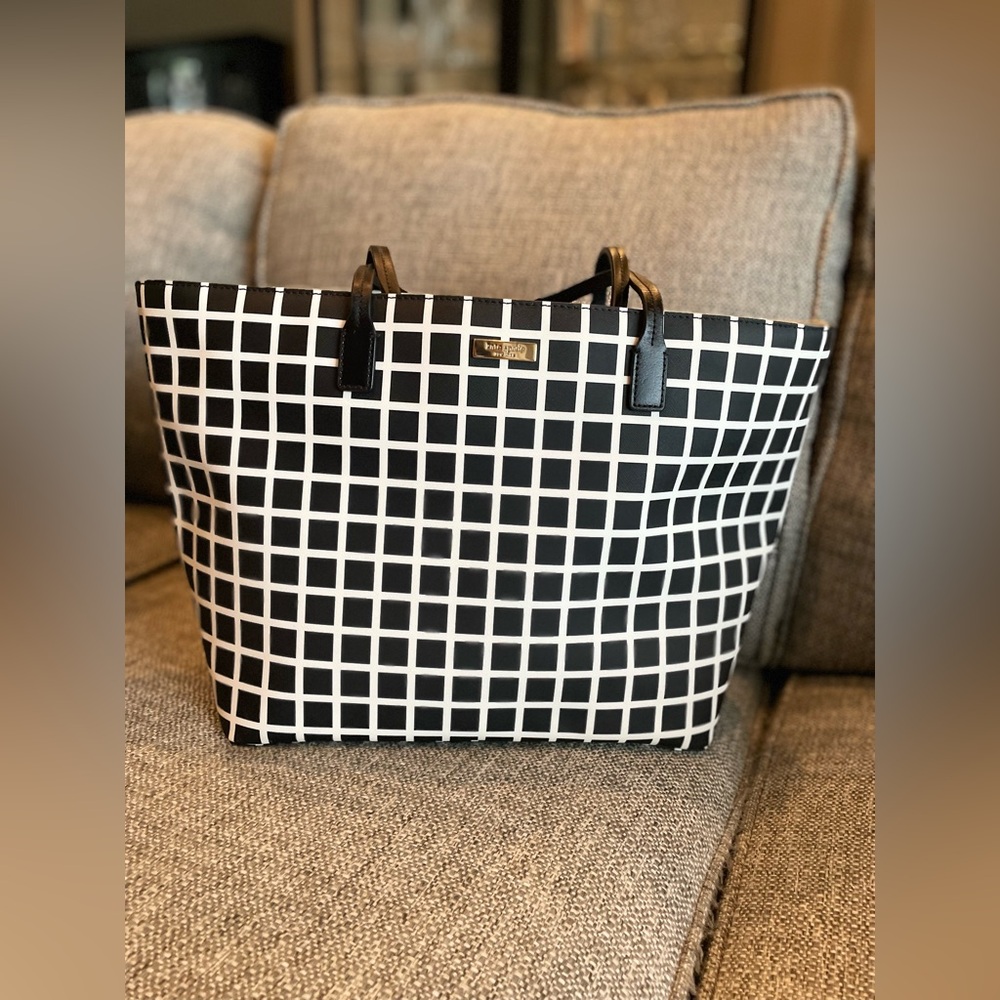 Authentic Kate Spade Dally Laurel Black and White Tote